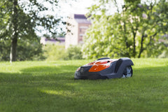 Husqvarna Automower® 550 – Smart Robotic Lawn Mower for Large Yards with GPS Navigation, Pro User Interface & Advanced Safety Features