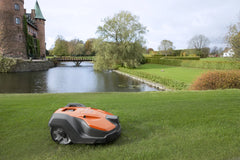 Husqvarna Automower® 520 – Intelligent, Efficient & Professional Robotic Lawn Mower